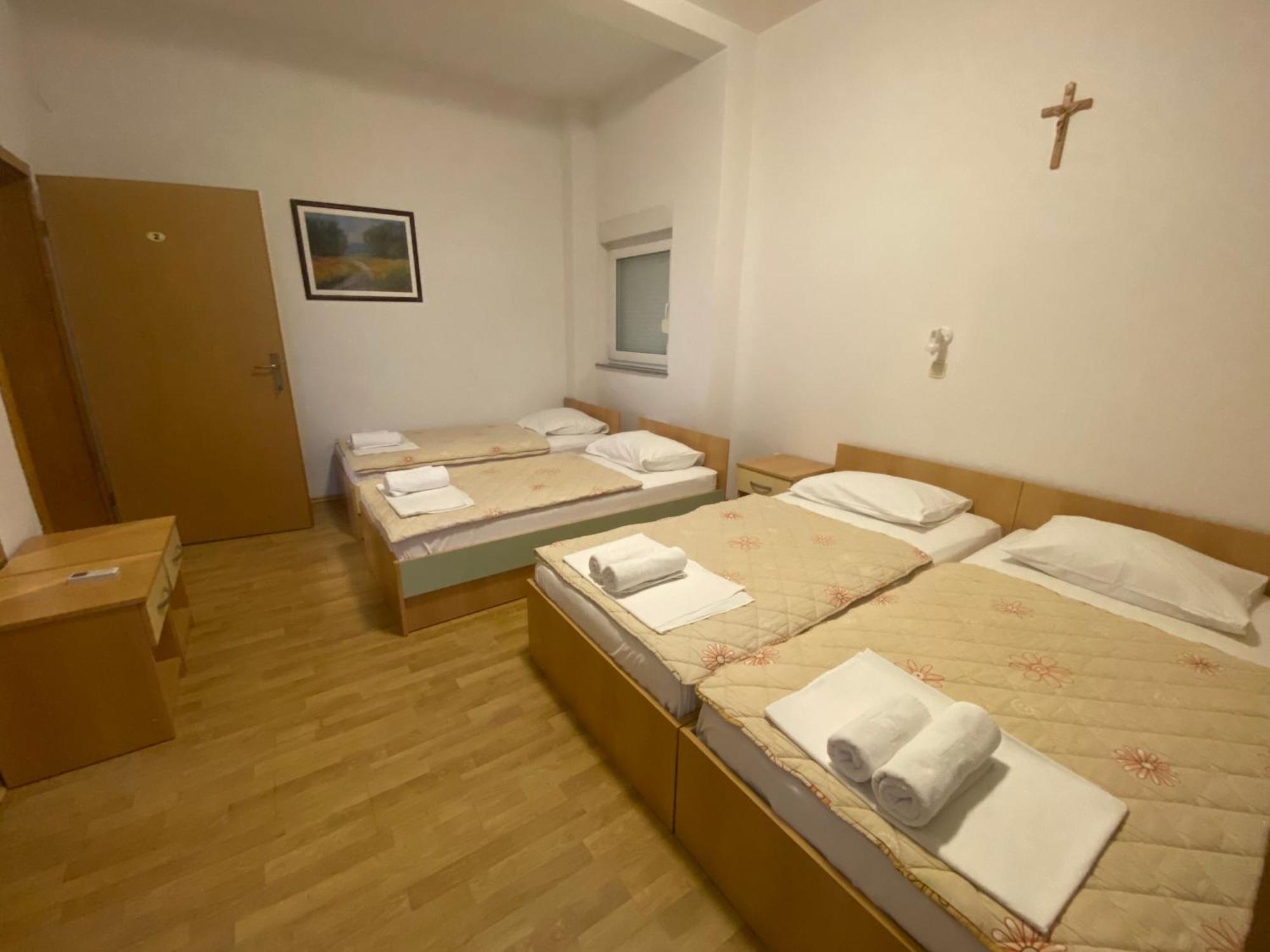 Guest House Regina Mundi Medjugorje Exterior foto