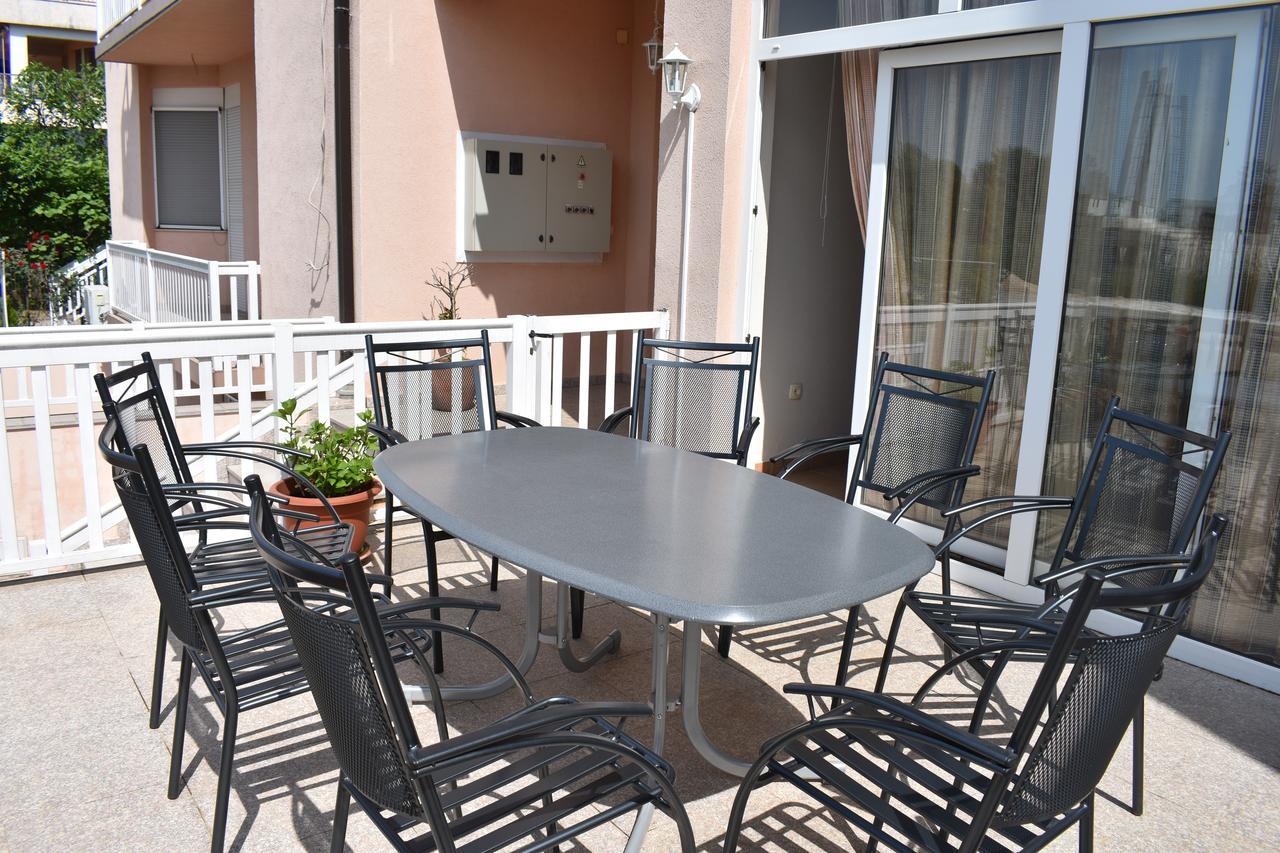 Guest House Regina Mundi Medjugorje Exterior foto