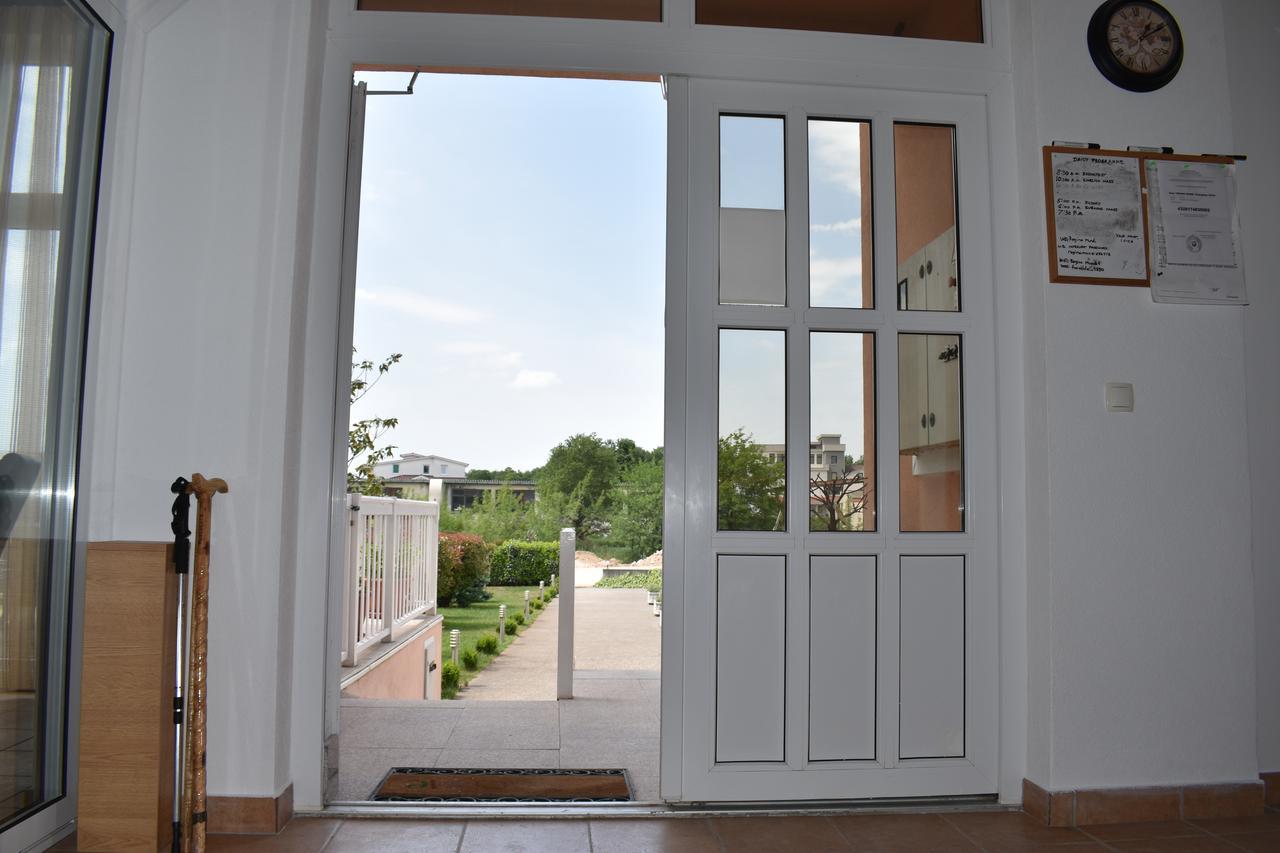 Guest House Regina Mundi Medjugorje Exterior foto